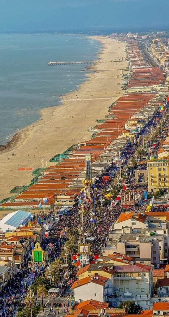 Viareggio, durante un corso mascherato 1